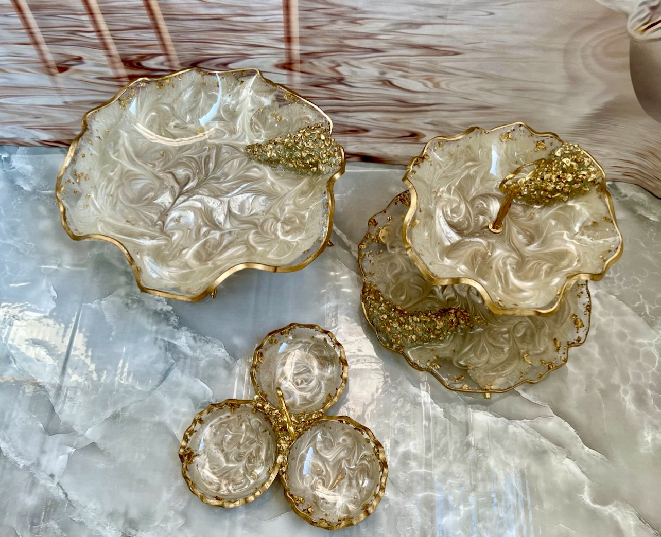 ست پذیرایی رزینی رنگ  عسلی طرح موج